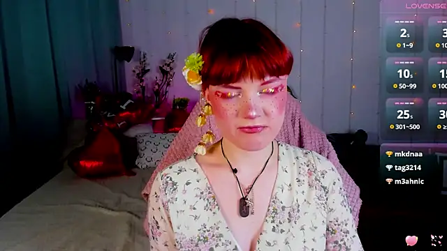 DreamyLuna online show from 02.05.25