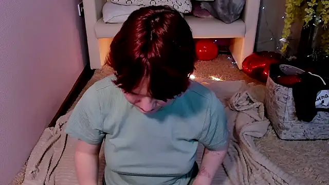 DreamyLuna online show from 02.22.25