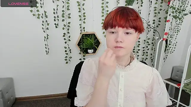 DreamyLuna online show from 03.15.25