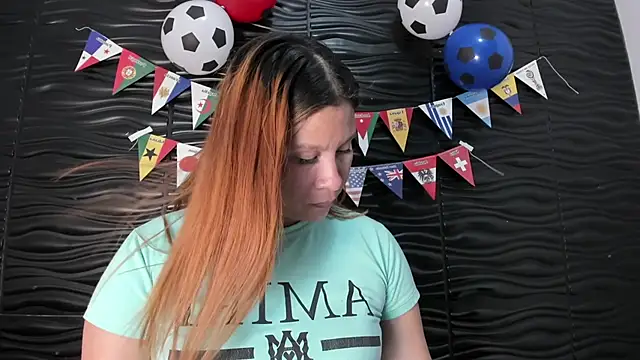 Snapshot of Melody_Megann chatting on 06.24.26 Melody Megann online show from 06.24.26