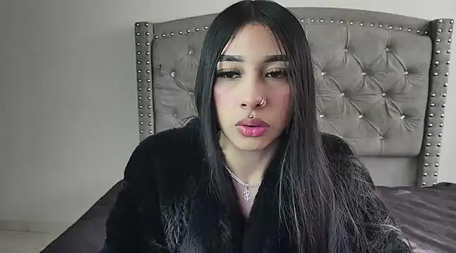 Snapshot of Nesuko_kamado_ chatting on 03.04.25 Nesuko kamado online show from 03.04.25