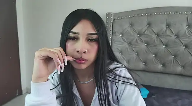 Snapshot of Nesuko_kamado_ chatting on 03.08.25 Nesuko kamado online show from 03.08.25