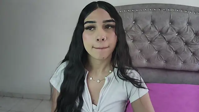 Snapshot of Nesuko_kamado_ chatting on 10.04.25 Nesuko kamado online show from 10.04.25