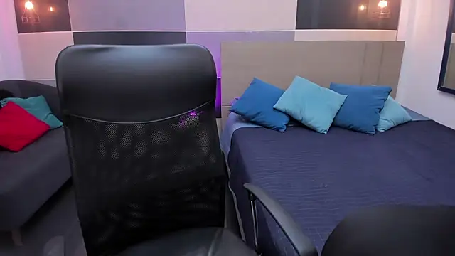 Snapshot of Zara_Jackson chatting on 11.24.25 Zara Jackson online show from 11.24.25