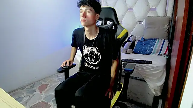 johnny cagee online show from 12.21.25