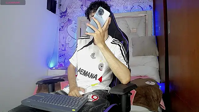 johnny cagee online show from 03.04.26