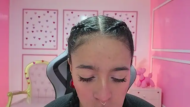 stephania t online show from 09.27.25