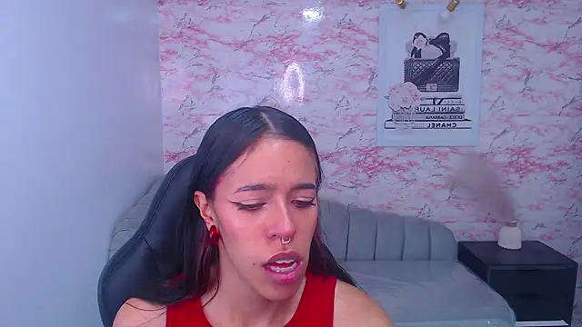 stephania t online show from 10.04.25