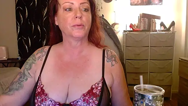 Nikkimastersgirl1091 online show from 04.29.26