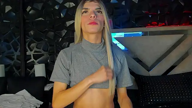 maxx steell  online show from 12.04.24