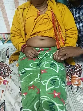 Snapshot of Manjudear chatting on 11.25.25 Manjudear online show from 11.25.25