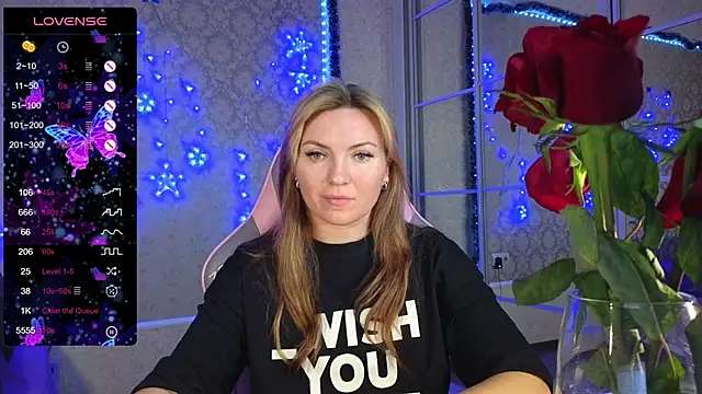 Snapshot of -DIVORA- chatting on 12.29.24 -DIVORA- online show from 12.29.24