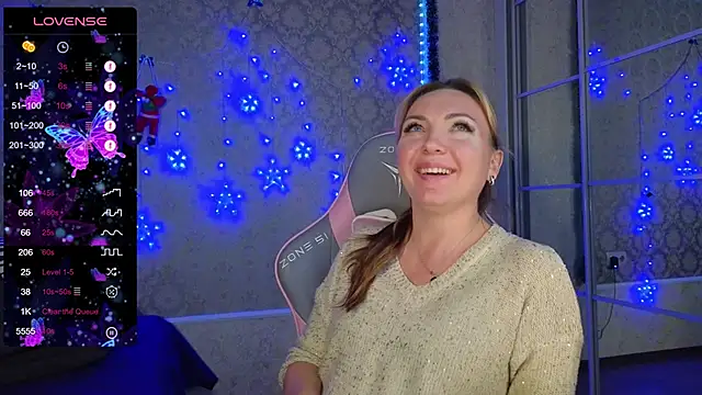 Snapshot of -DIVORA- chatting on 01.04.25 -DIVORA- online show from 01.04.25
