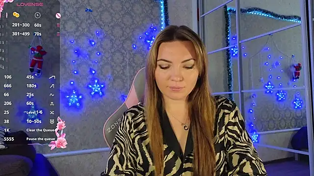 Snapshot of -DIVORA- chatting on 01.11.25 -DIVORA- online show from 01.11.25