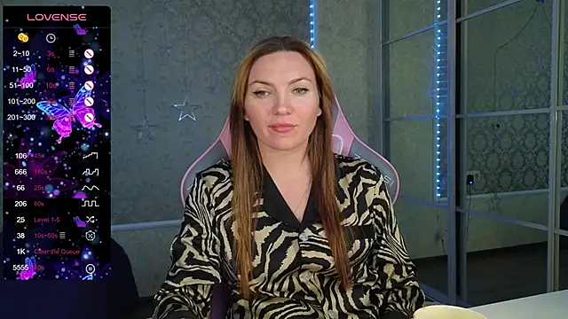 Snapshot of -DIVORA- chatting on 02.04.25 -DIVORA- online show from 02.04.25