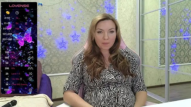 Snapshot of -DIVORA- chatting on 03.01.25 -DIVORA- online show from 03.01.25