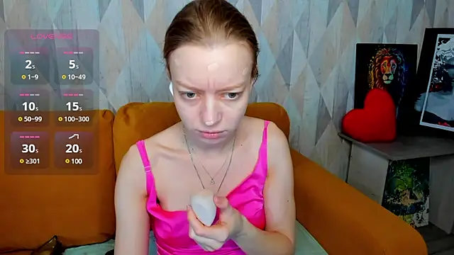 Snapshot of Michelle_Blond chatting on 02.14.25 Michelle Blond online show from 02.14.25