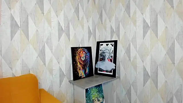 Snapshot of Michelle_Blond chatting on 02.18.25 Michelle Blond online show from 02.18.25