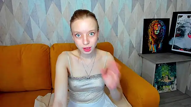 Snapshot of Michelle_Blond chatting on 02.24.25 Michelle Blond online show from 02.24.25