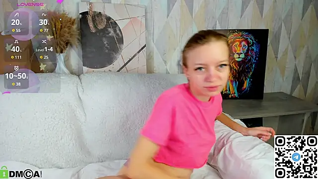 Snapshot of Michelle_Blond chatting on 09.16.25 Michelle Blond online show from 09.16.25