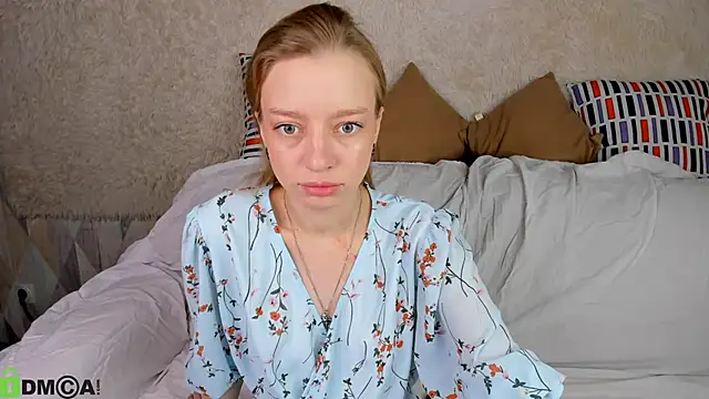 Snapshot of Michelle_Blond chatting on 11.23.25 Michelle Blond online show from 11.23.25