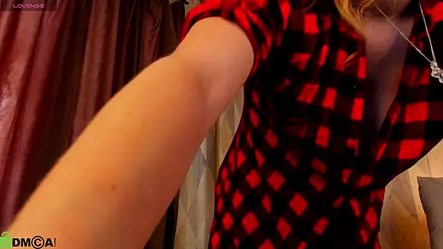 Michelle Blond online show from 06.08.26
