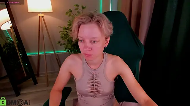 Michelle Blond online show from 07.31.26