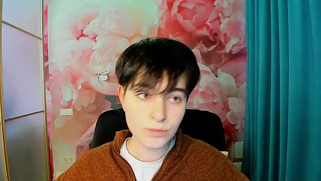 EmiliaYours online show from 12.03.24