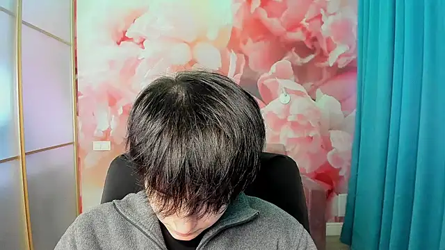 EmiliaYours online show from 12.08.24