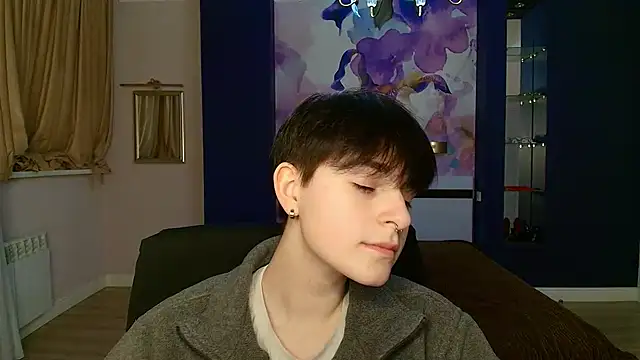 EmiliaYours online show from 12.16.24