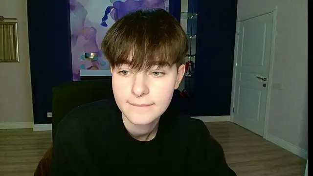 EmiliaYours online show from 02.24.25