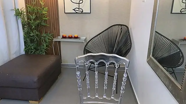 Sharlotte Milk online show from 11.03.25