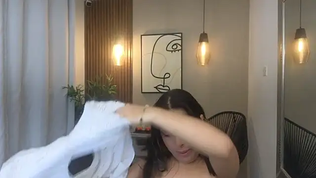 Sharlotte Milk online show from 11.14.25