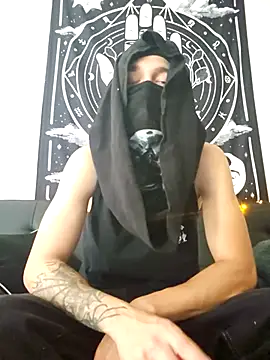 Snapshot of Gambit_69420 chatting on 11.20.25 Gambit 69420 online show from 11.20.25