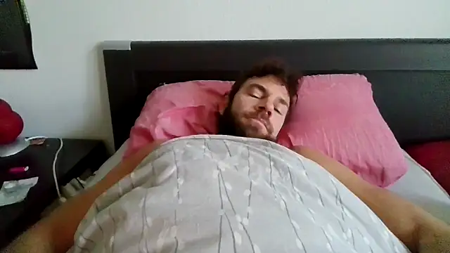 alpha-hunk online show from 10.26.25