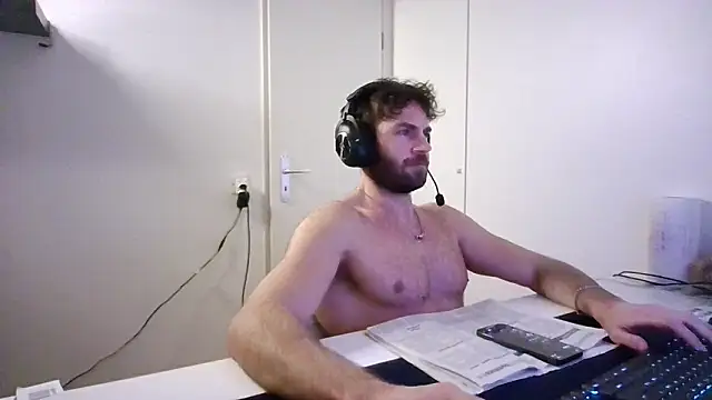 alpha-hunk online show from 01.05.26