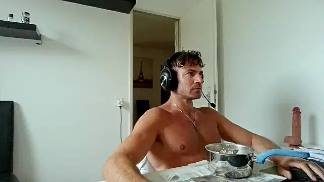 alpha-hunk online show from 04.28.26