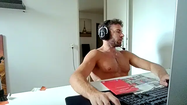 alpha-hunk online show from 06.11.26