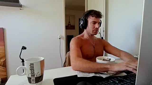 Snapshot of alpha-hunk chatting on 06.18.26 alpha-hunk online show from 06.18.26