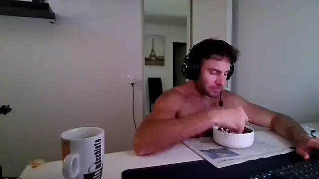 Snapshot of alpha-hunk chatting on 06.24.26 alpha-hunk online show from 06.24.26