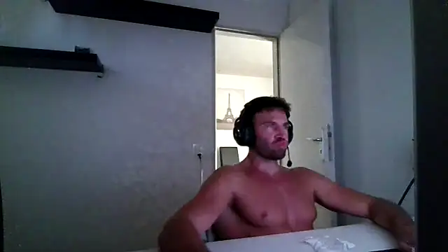 Snapshot of alpha-hunk chatting on 07.09.26 alpha-hunk online show from 07.09.26