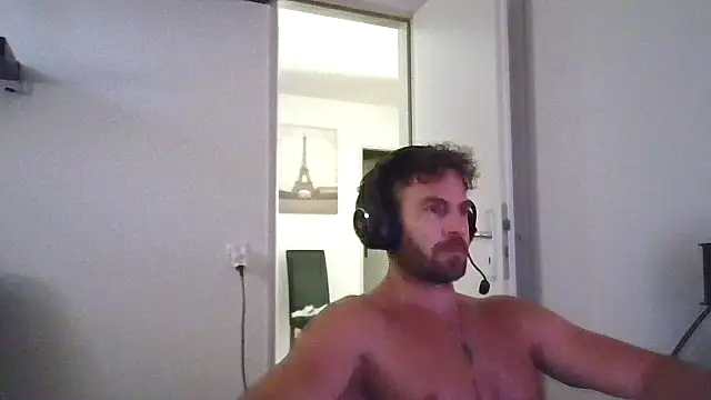 Snapshot of alpha-hunk chatting on 07.21.26 alpha-hunk online show from 07.21.26