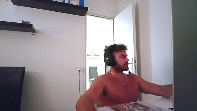 Snapshot of alpha-hunk chatting on 07.26.26 alpha-hunk online show from 07.26.26