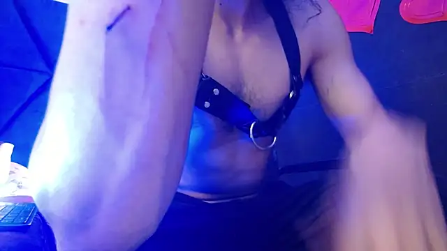 Sr Magnus  online show from 02.22.25