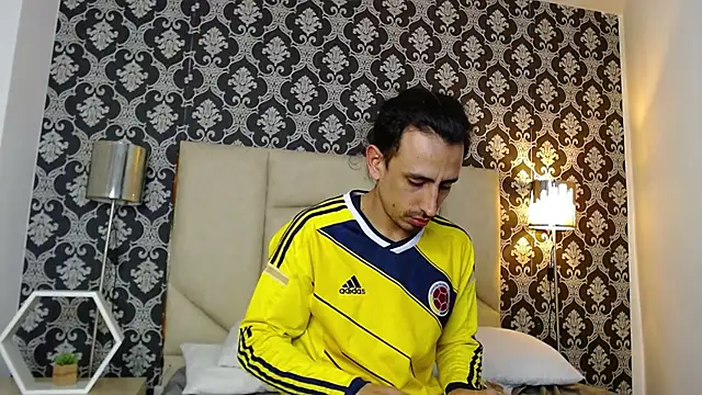 Sr Magnus  online show from 03.12.25