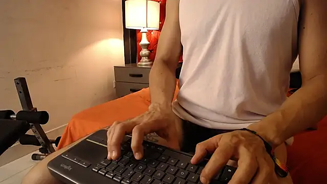 Sr Magnus  online show from 02.20.26