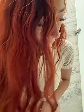 Snapshot of ariiel_ chatting on 02.15.26 ariiel online show from 02.15.26