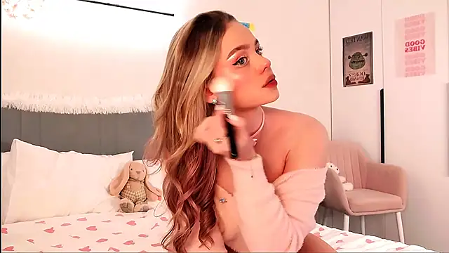 SIlviaBeyt online show from 09.19.25