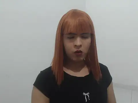 estefania224 online show from 04.27.26
