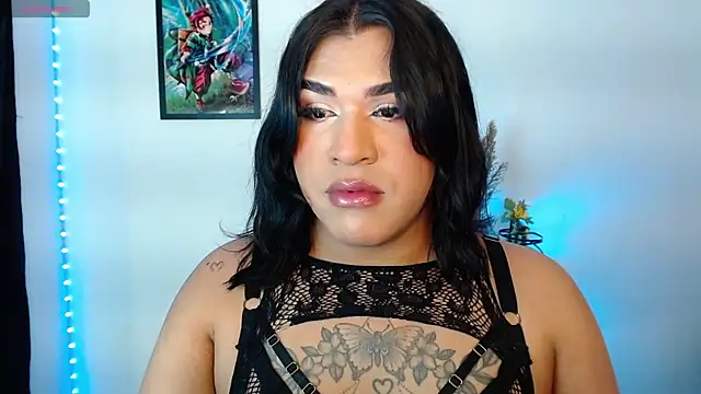 Snapshot of alexiaaross chatting on 06.07.26 alexiaaross online show from 06.07.26